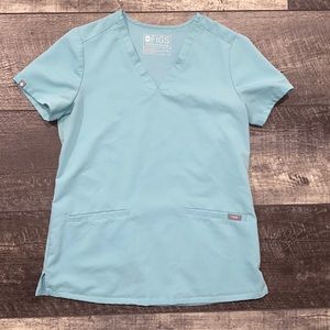 Figs Casma Three-Pocket Scrub Top